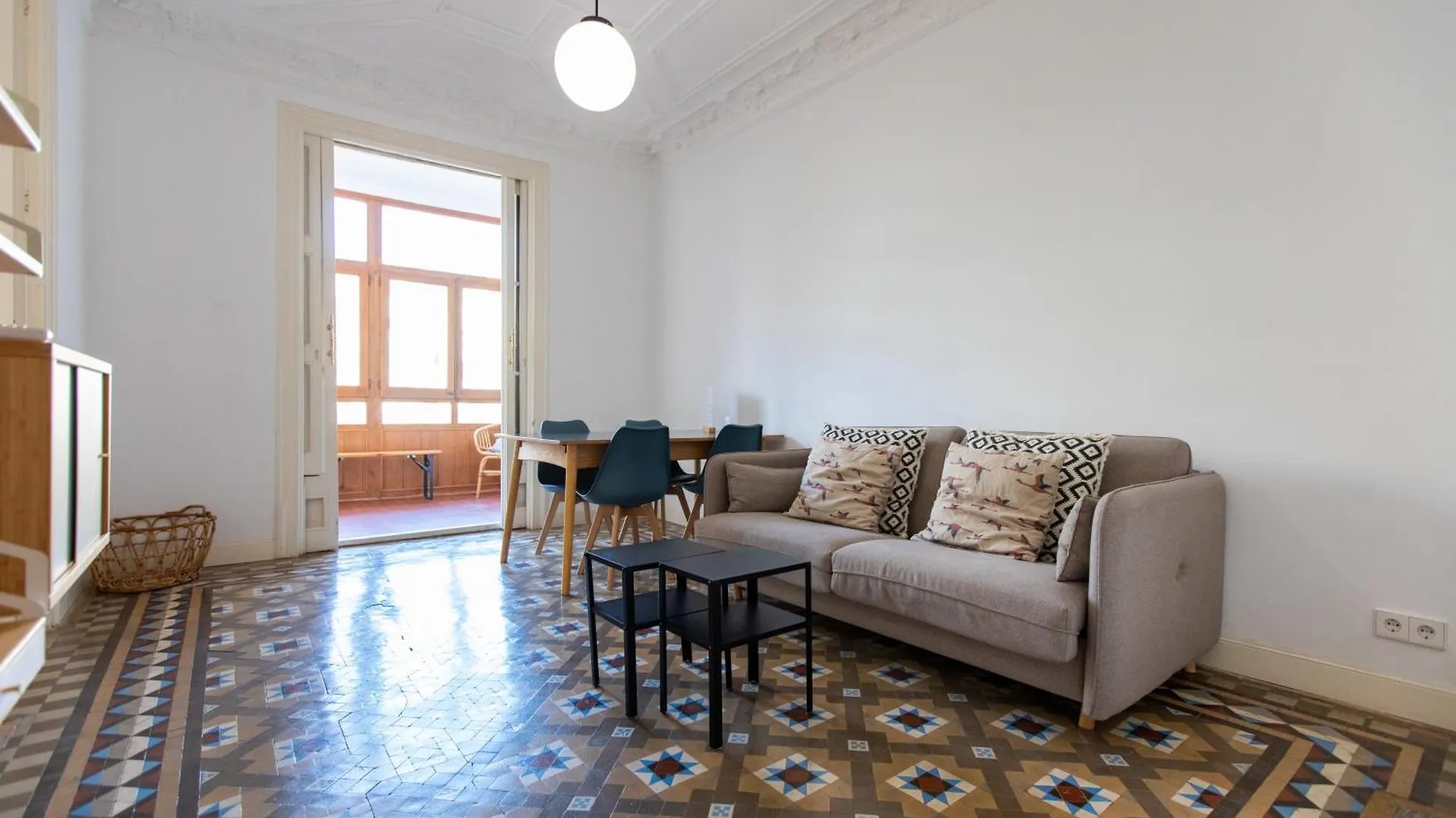 Eg21- Modernist And Elegant Apartment In Bcn City Center Barcelona