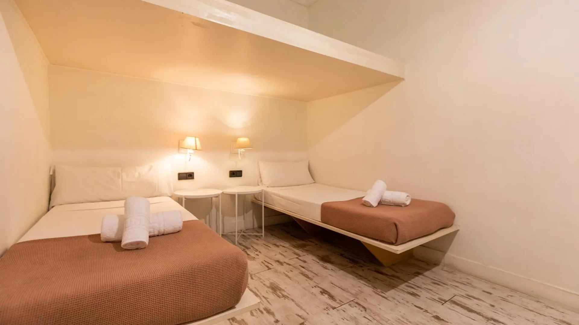 Eg21- Modernist And Elegant Apartment In Bcn City Center Barcelona