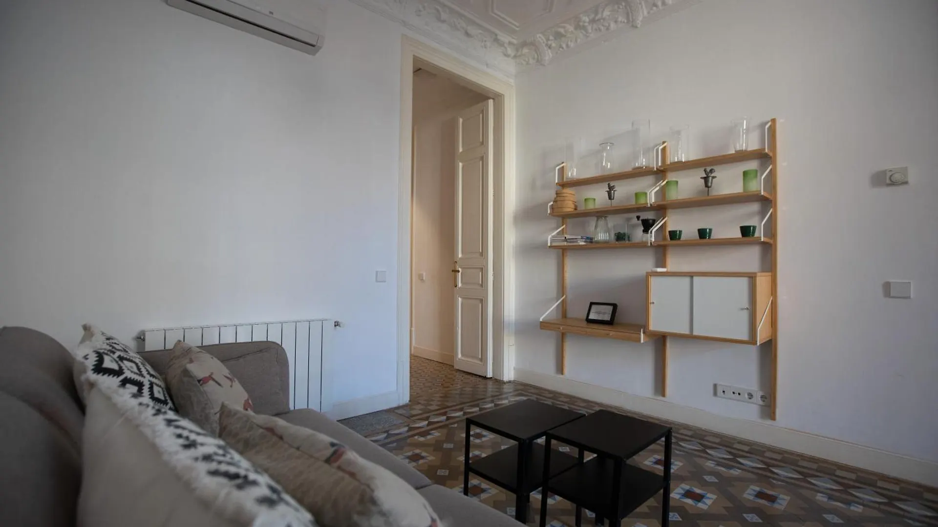 Eg21- Modernist And Elegant Apartment In Bcn City Center Barcelona