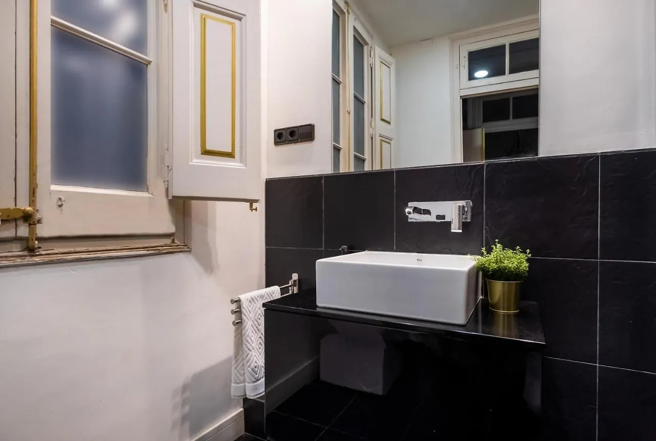 Eg21- Modernist And Elegant Apartment In Bcn City Center Barcelona 0*,
